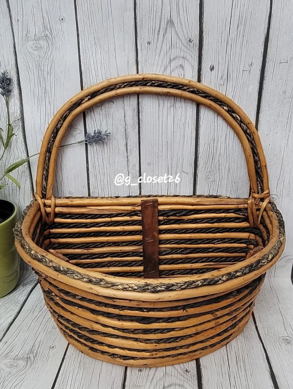 Closet this vintage